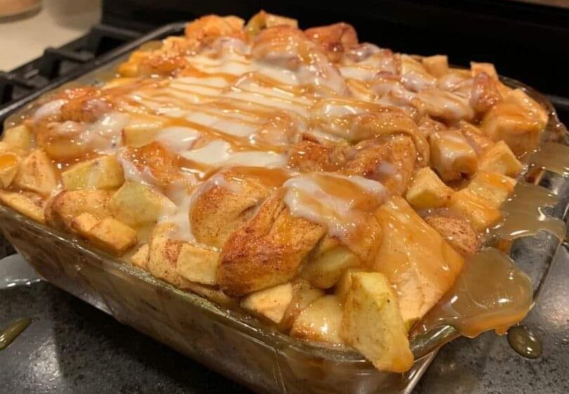 CARAMEL APPLE CINNAMON ROLL LASAGNA