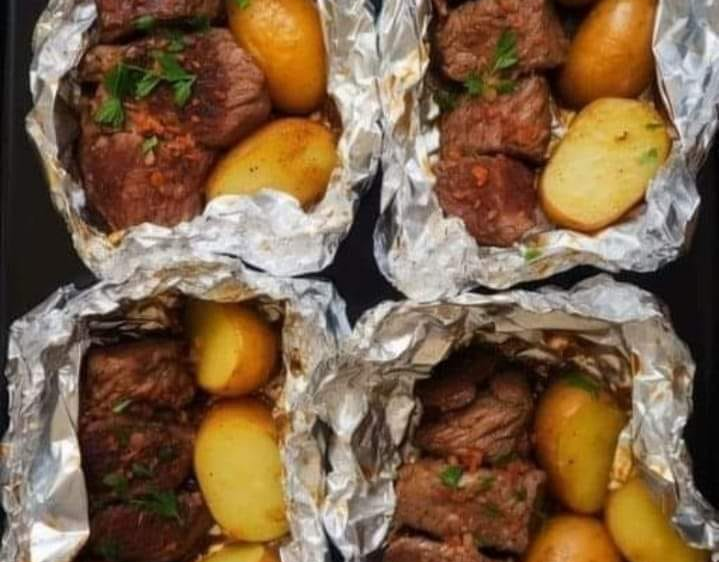 Garlic Steak & Potato Foil Packets