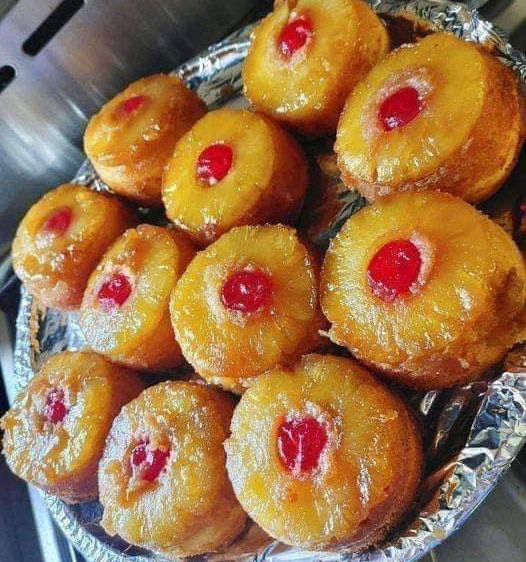 Mmmm… A Delicious Pineapple Upside-Down Cupcakes