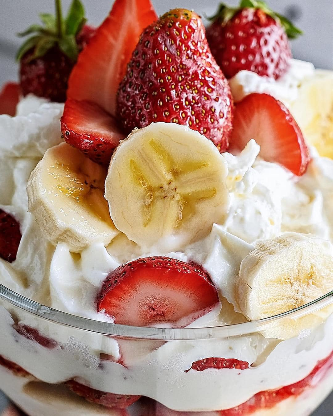  Strawberry Banana Cheesecake Salad