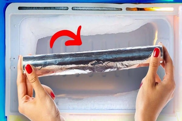 Why is it worth putting aluminum foil in the freezer? Unusual tricks that will make life easier