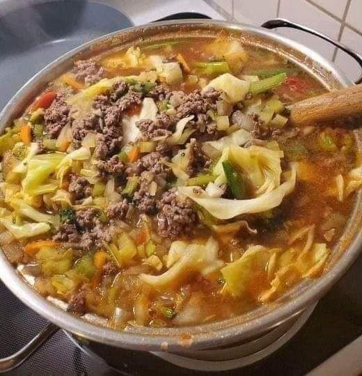 CABBAGE ROLL SOUP