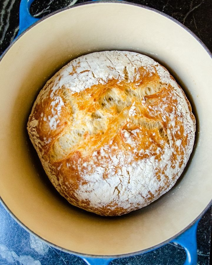 Try this easy no-knead bread recipe that’s perfect for beginners. With just 4 ingredients and a little patience